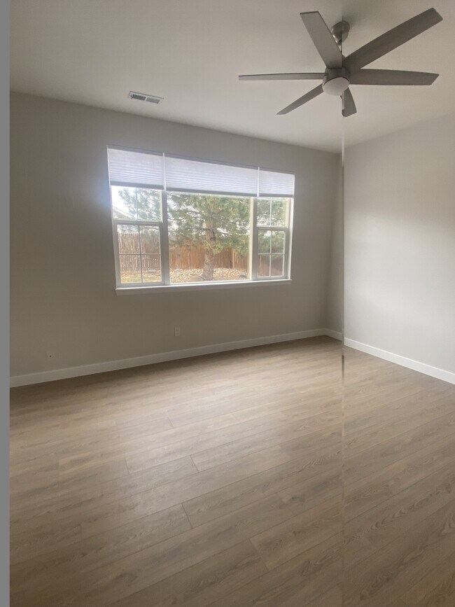 Photo - 1341 N Stratton Ave