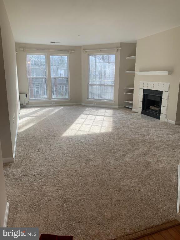 Building Photo - 406 Kentlands Blvd Unit 201