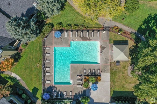 Overlook at Murrayhill Apartments