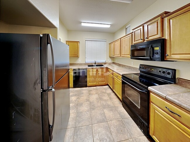 Photo - 3860 E Flower St