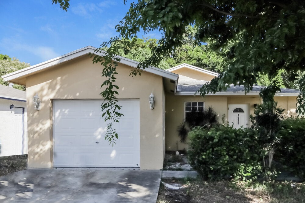 Photo - 1558 NW 7th Ln
