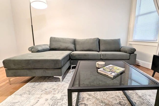 Building Photo - 205 S Essex Ave Unit ID1301597P Rental