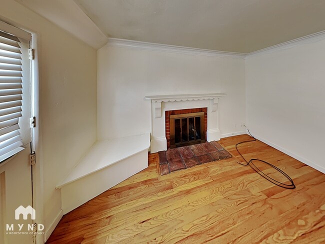 Photo - 950 W Taylor St