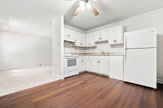 Photo - 107A Stinson St Ext