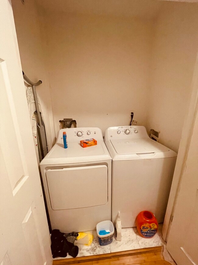 Photo - 47 Orleans St Unit 1