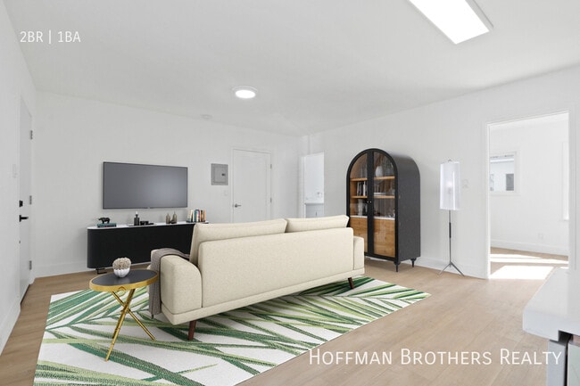 316 1/2 Columbia Ave-