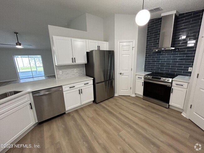 Building Photo - 2842 Southampton Dr Rental