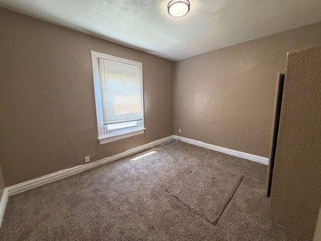 Photo - Lovely 2 Bedroom / 1 Bath for Rent - Section 8 Welcome