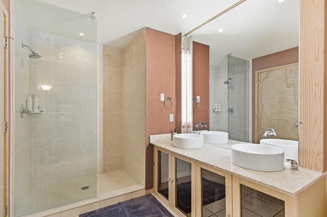 Photo - 101 Palm Harbor Pky