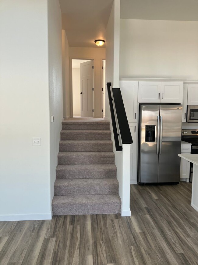 Photo - 3 Bed 3 Bath Twin Home