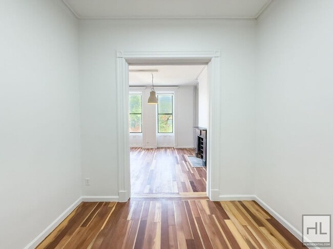 Photo - Massive Fort Greene 3-Bed 1-Bath / In Unit W&D / 2-Blocks to Fort Greene Park Unidad 2A