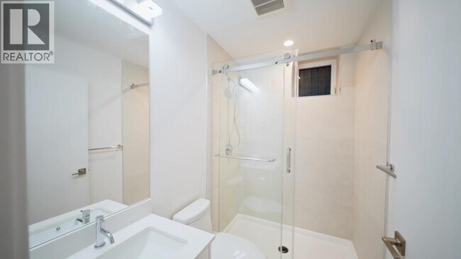 2236 E 5th Ave Unit 2