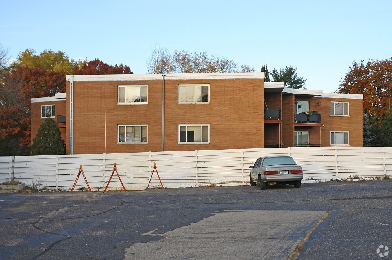 Photo - Brookview Manor