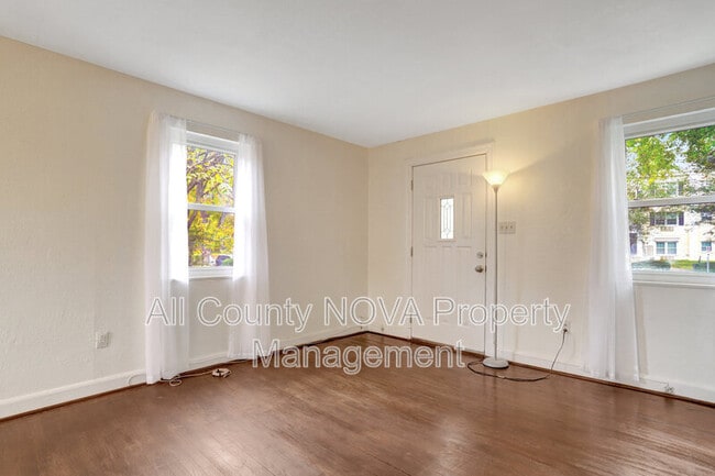 Photo - 2238 Farrington Ave