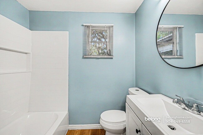Photo - 392 Arora Blvd