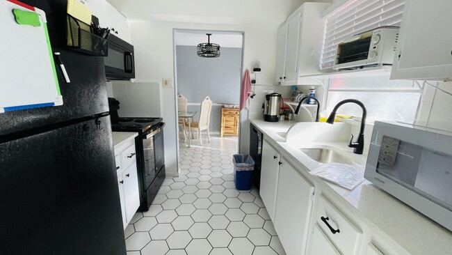 Photo - 11 Golfs Edge Unit E