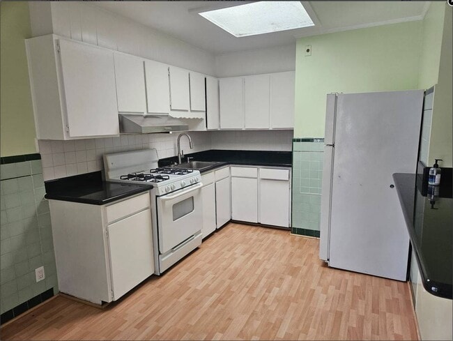 Photo - 48 Stoneyford Ave