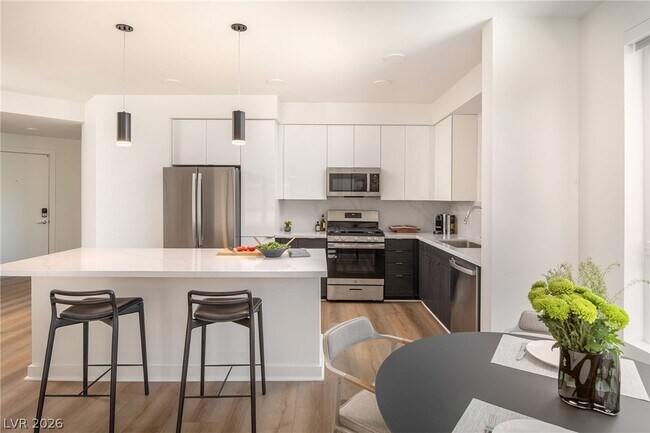Photo - 11055 S Las Vegas Blvd Unidad 1002