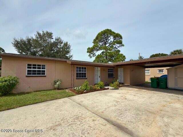 Building Photo - 210 Brandy Ln