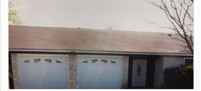 Photo - 2102 Hinkle Ave