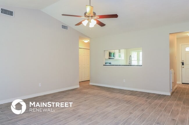 Photo - 142 Elmridge Cir