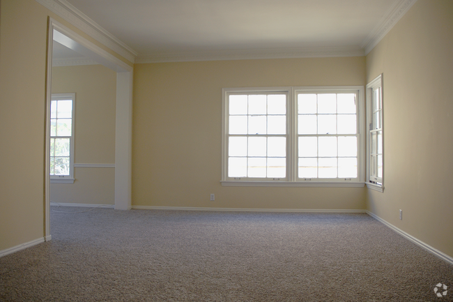 Building Photo - 539 S Berendo St Unit 11 Rental