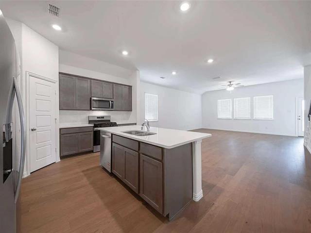 Photo - 104 Anson Dr Casa