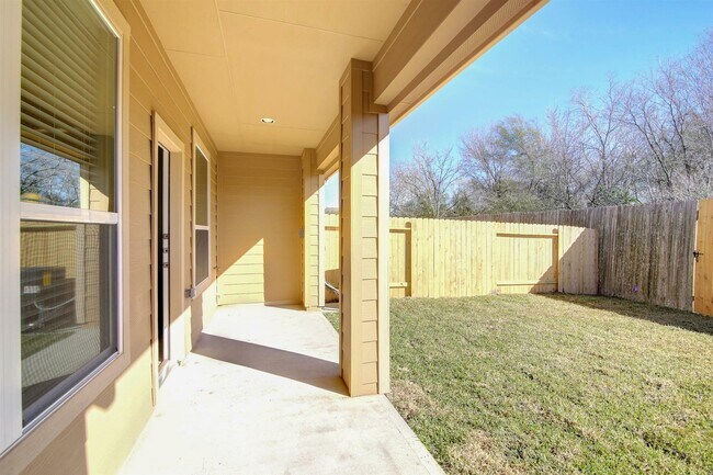 Photo - 3967 Lexington Manor Ct