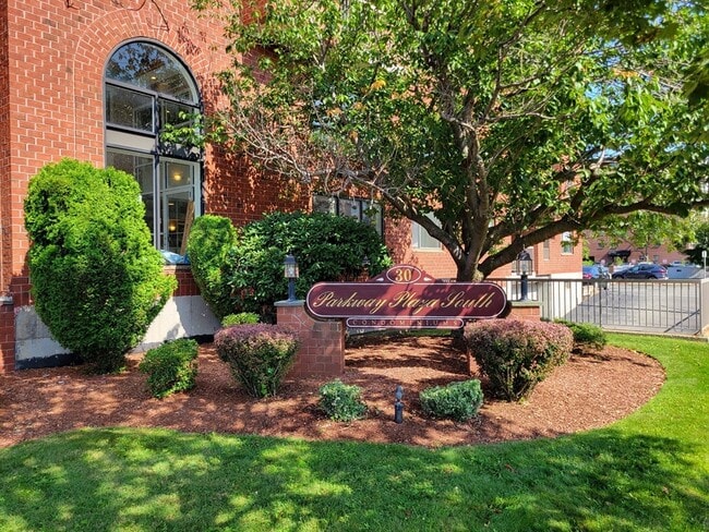 Building Photo - 30 Revere Beach Pkwy Unit 207 Rental