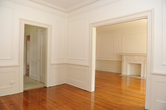 Photo - Munn Heritage