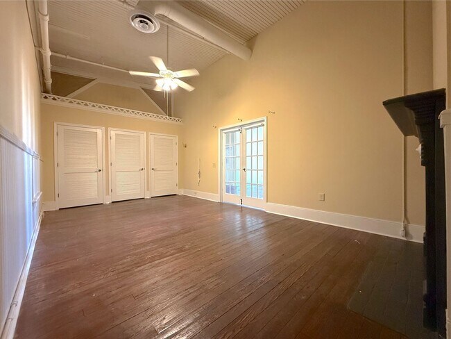 Photo - 484 1st St Unidad 300