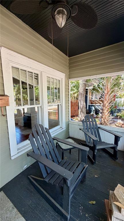Photo - 640 9th Ave N