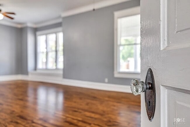 Photo - 2 N Adams St