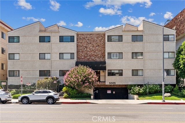 Building Photo - 5325 Lindley Ave Unit 106 Rental