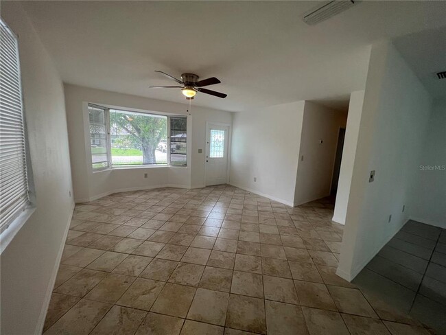 Photo - 3278 Jamestown St