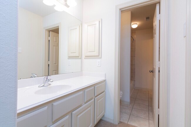 Photo - 62 S Longsford Cir