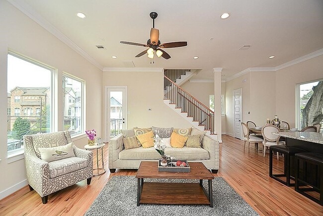 Photo - 1548 W 23rd St