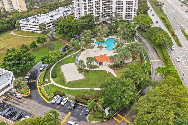 3300 NE 192 St Unit LP06