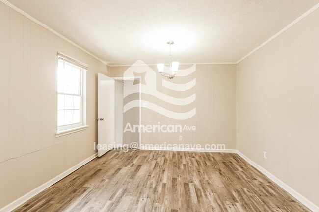 428 Ron Rd