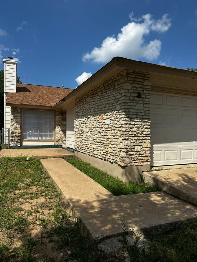 Building Photo - GCC Properties I LP Management Acct1 (2202 Donahue Ln) Unit A