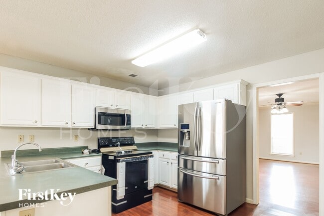 Photo - 588 N Ericson Dr