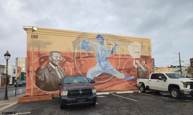 Building Photo - 118 S Main St Unit 203