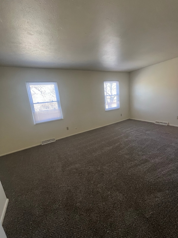 Photo - 387 Mathews Rd