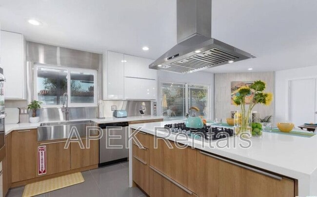 Photo - 2241 E Finley Rd