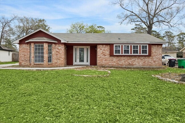 Building Photo - 23834 English Oak Dr