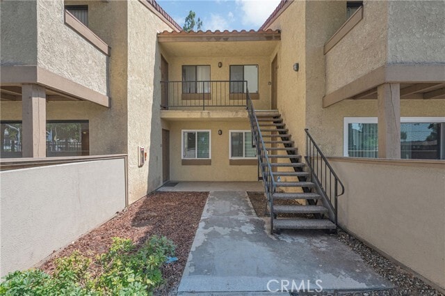 Building Photo - 1110 W Blaine St Unit 102 Rental