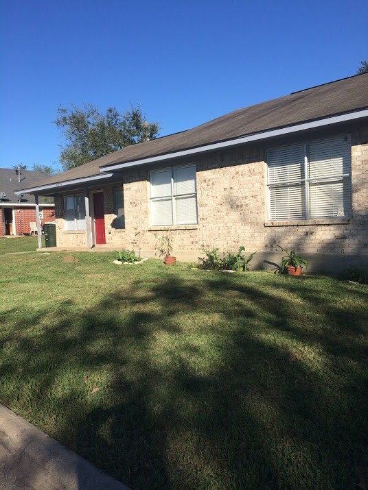 308 Mesa Drive - Mesa Verde Campus Homes