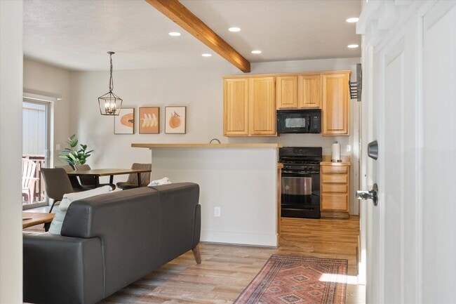 Photo - Charming, Furnished 3 bedroom Home w/ Garage