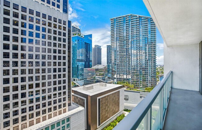 Photo - 500 Brickell Ave Unidad 2508