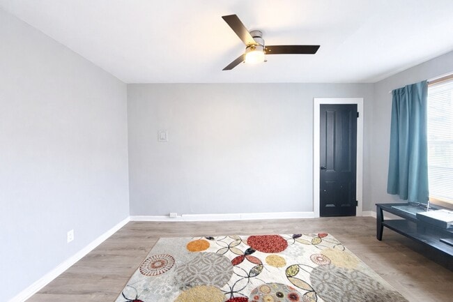 Photo - 15 Charlotte St Unit 2L